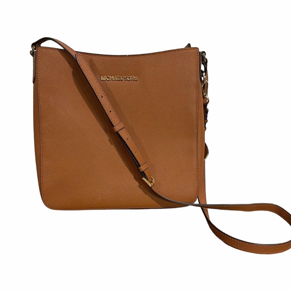 Michael Kors Handbags - Michael Kors Jet Set Travel Large Brown Saffiano Leather Bag